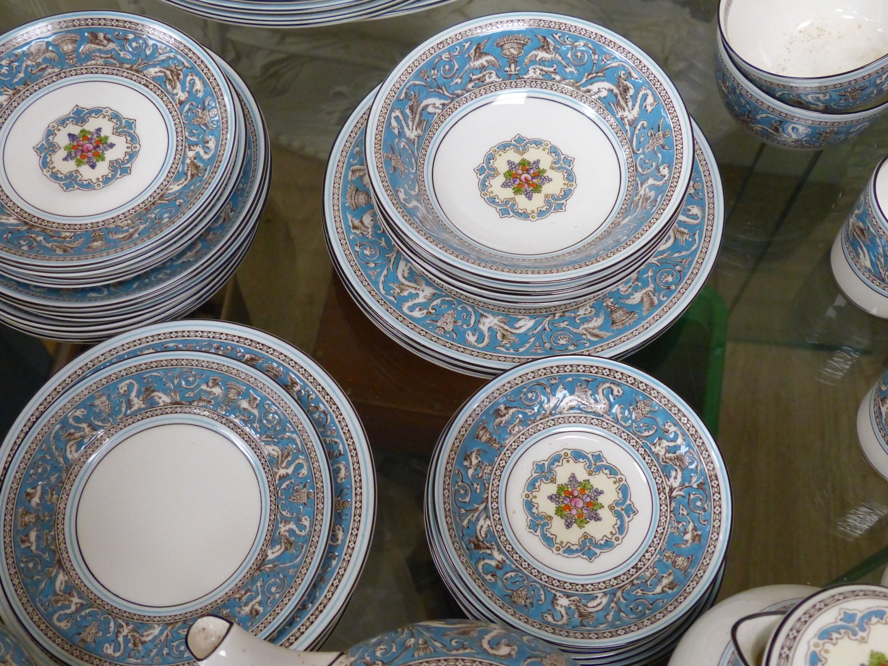 An extensive Wedgwood 'Florentine' pattern dinner, tea and coffee service